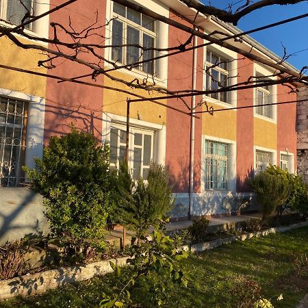 Vila Llulla Круя Экстерьер фото