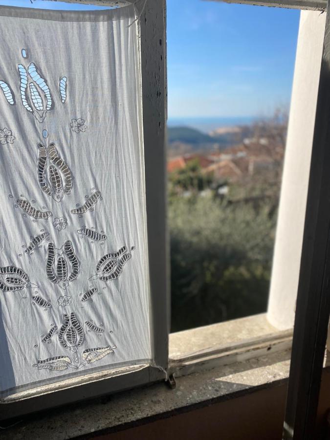 Vila Llulla Круя Экстерьер фото