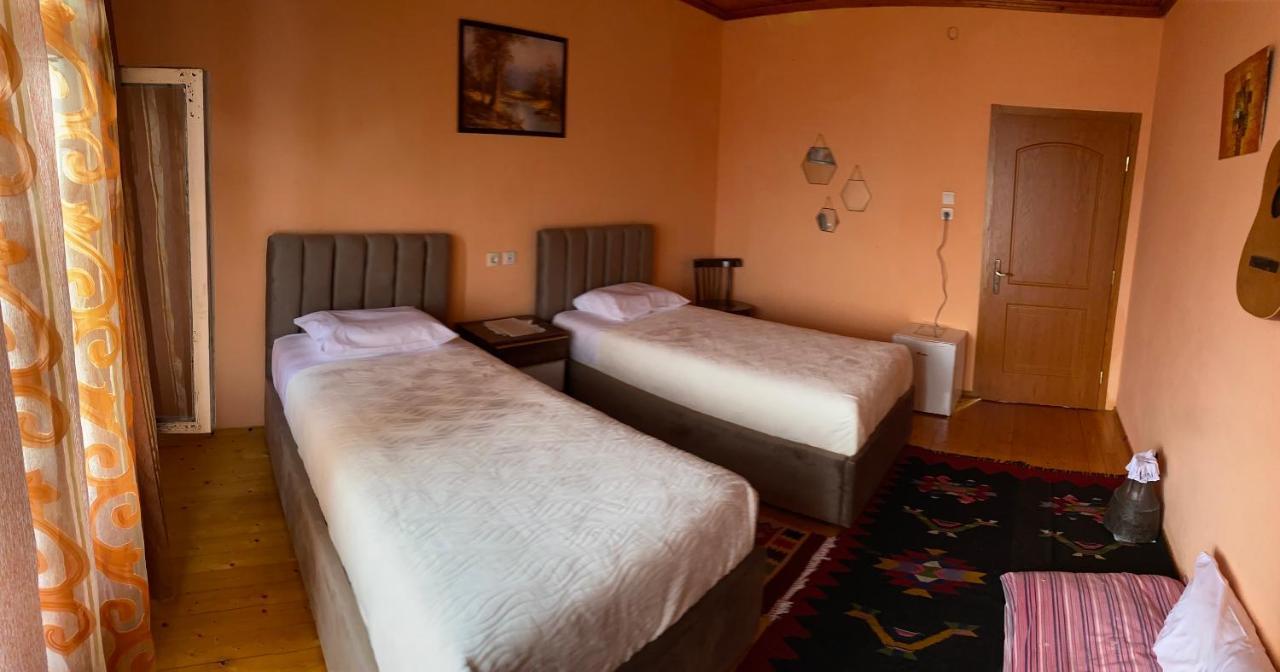 Vila Llulla Круя Экстерьер фото