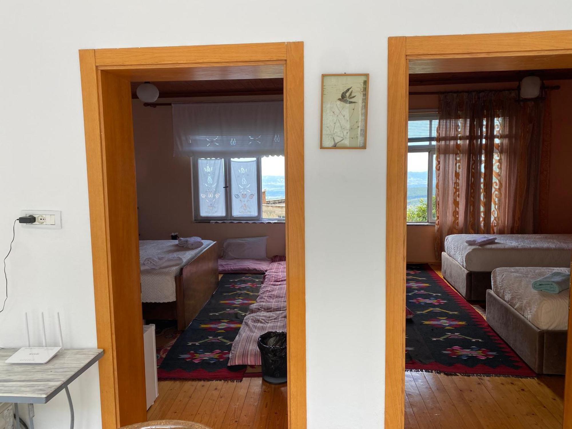Vila Llulla Круя Экстерьер фото