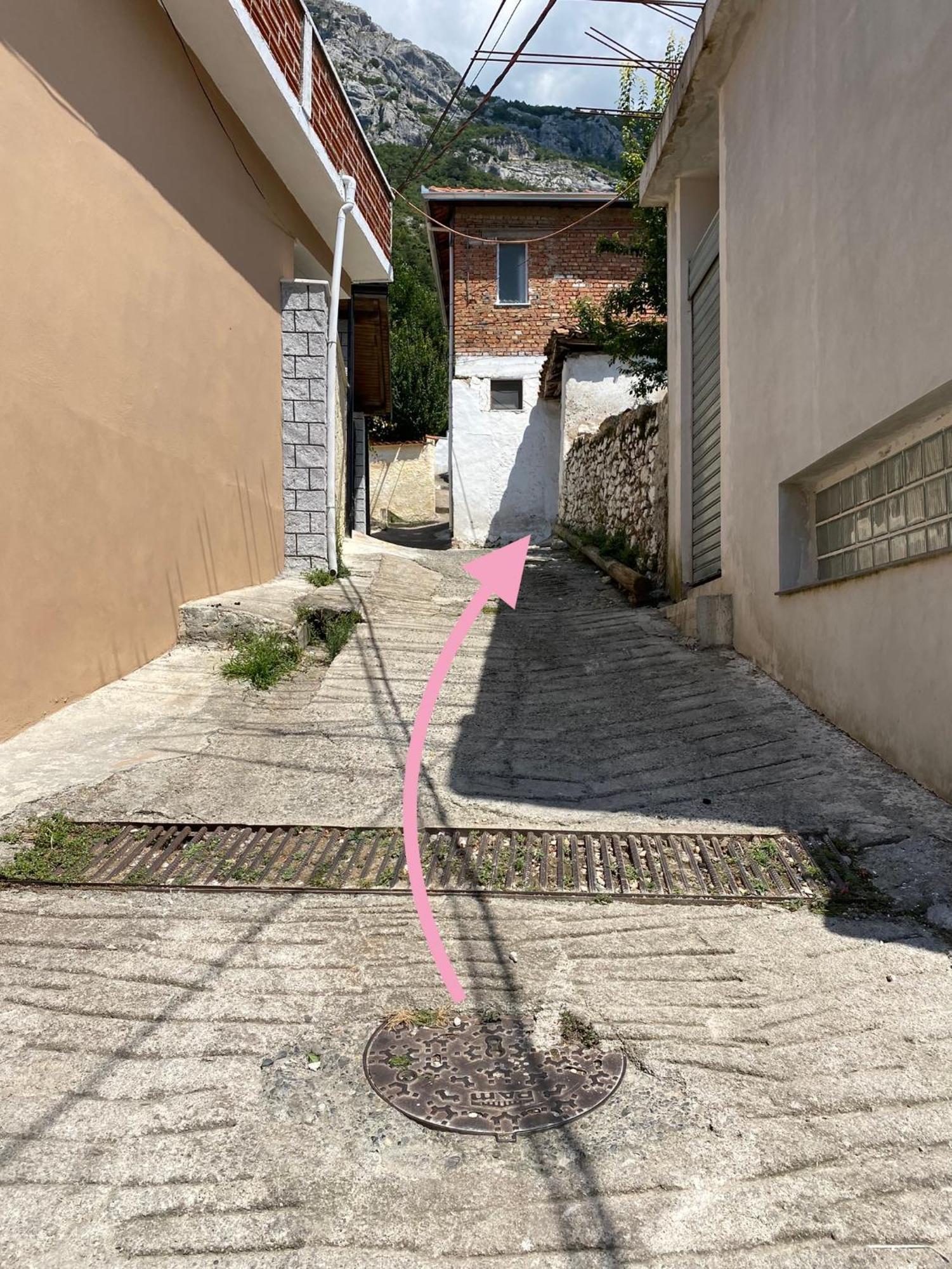 Vila Llulla Круя Экстерьер фото